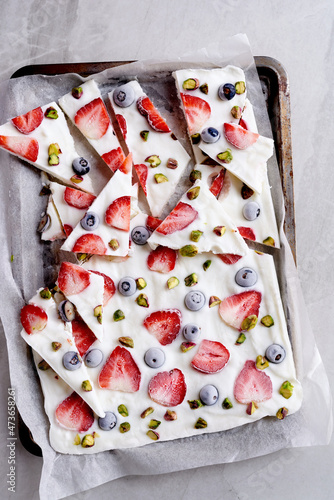 Frozen strawberry yoghurt bark photo