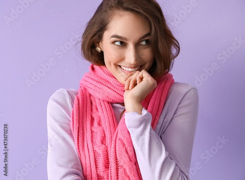 Stylish young woman with wa...