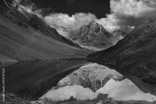 Arosa switzerland aelpli lake Rothorn black and white