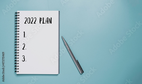 Wallpaper Mural 2022 plan on notebook with pen for preparation new business plan and target of new year. Torontodigital.ca