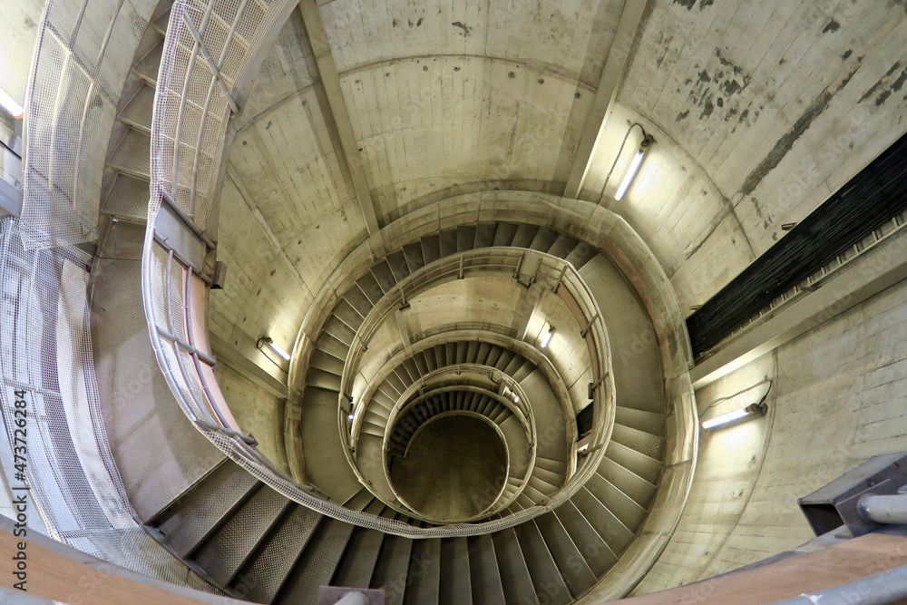 Fototapeta premium 白丸調整池ダム