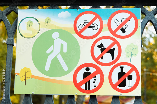 Canvas-taulu poster with prohibitory signs in the park