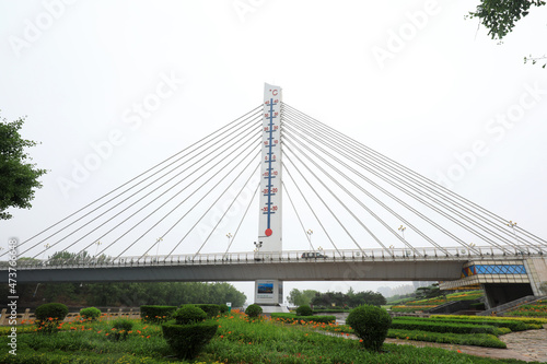 Thermometer shaped cable-stayed bridge, North China
