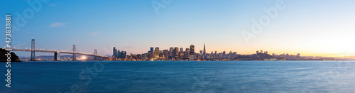 Obraz na płótnie Sunset with of the San Francisco Oakland Bay Bridge w salonie
