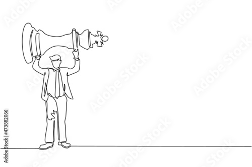Single continuous line drawing businessman holding, lifting king chess piece. Successful entrepreneurship tactics or strategy, superiority in business. One line draw graphic design vector illustration