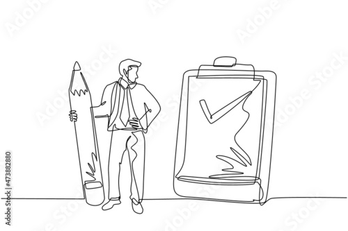 Single one line drawing happy smiling businessman with pencil, clipboard, checklist completed. Business success completed plan concept. Modern continuous line draw design graphic vector illustration