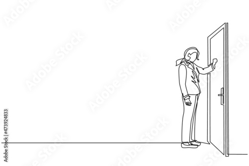 Single one line drawing businesswoman knocking at door. Woman standing at entrance of room knocking door. Female in business blazer is knocking at door. Continuous line draw design graphic vector