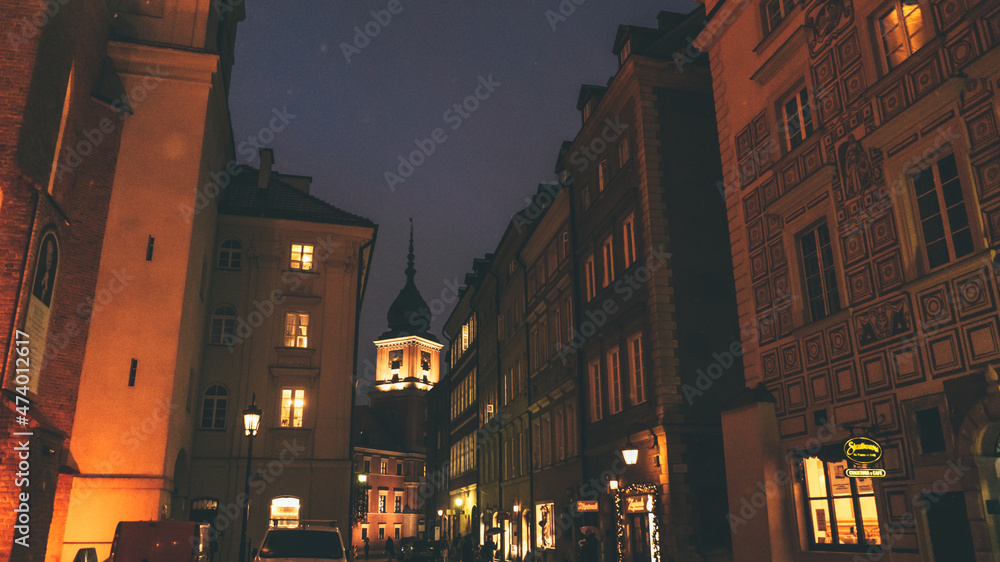 nigt  time old town Warsaw 