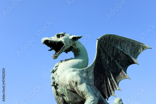 Statua di drago del Ponte dei draghi a Lubiana