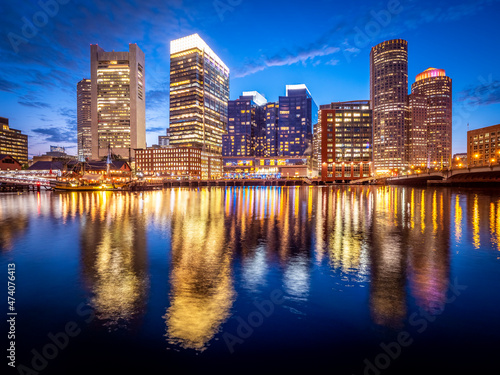 Fototapeta Naklejka Na Ścianę i Meble -  View of Boston in Massachusetts, USA with its iconic architecture.