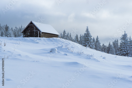 Winter house © Mazelowy