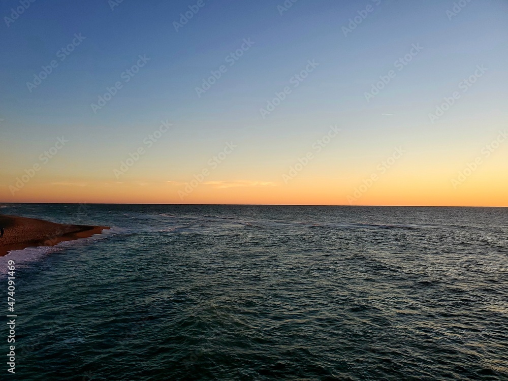 Obraz premium sunset over the sea
