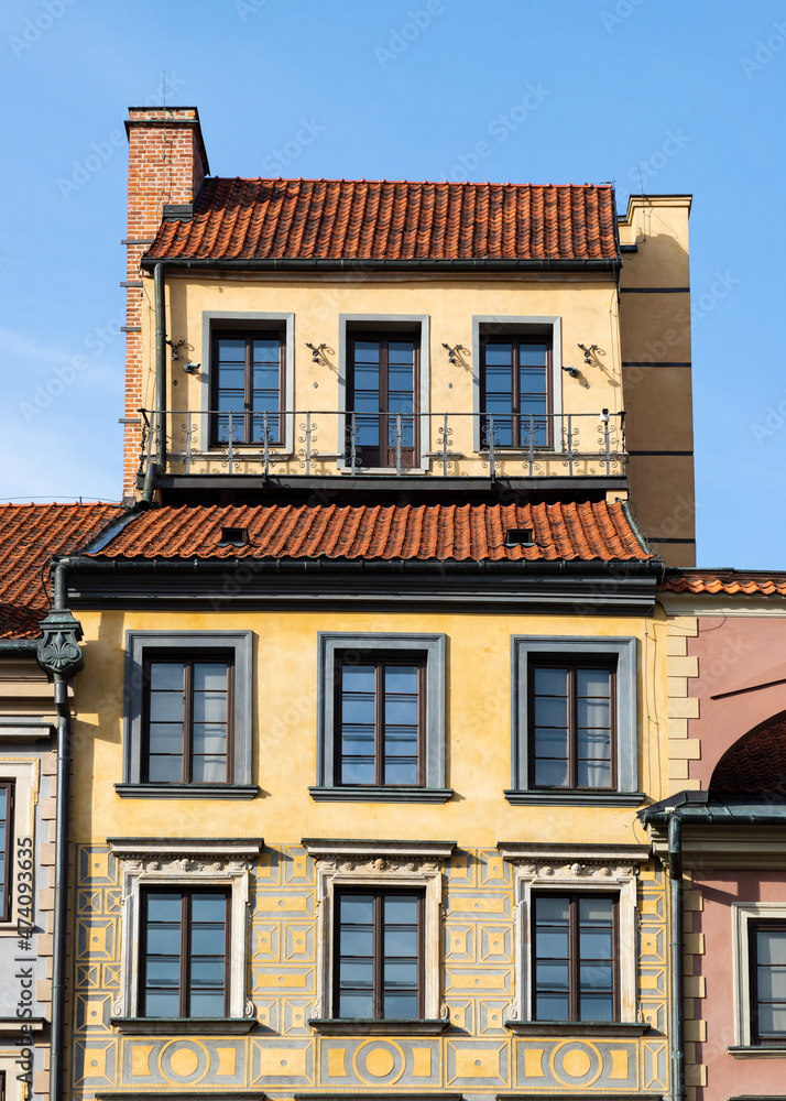 Vintage architecture in the old town of Warsaw