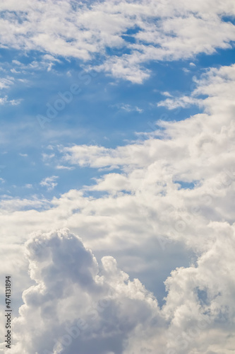 Fototapeta Naklejka Na Ścianę i Meble -  Background of blue sky with beautiful natural white clouds.