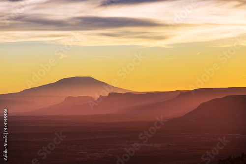 Mountain sunset © Galyna Andrushko