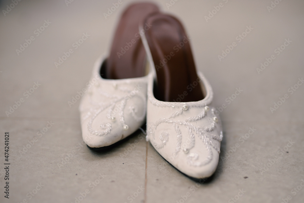Elegant wedding shoes for ceremony