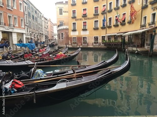 Venice's gondolas . © Qelina