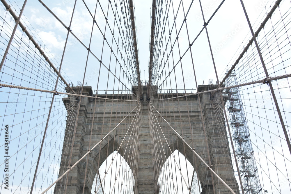 Fototapeta premium Brooklyn bridge in details