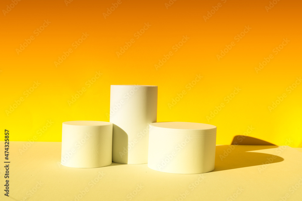 Minimal product display Minimal product display