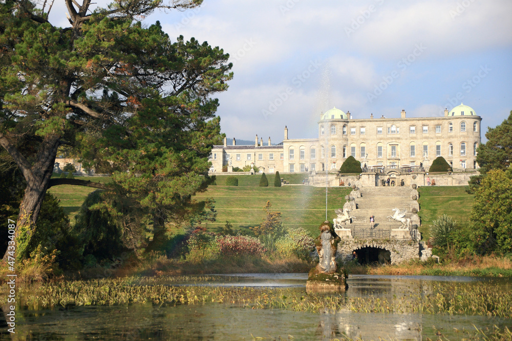 Naklejka premium Powerscourt Estate and Garden in Dublin 