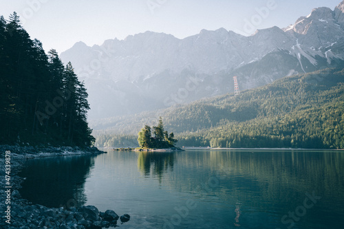 Eibsee und Zugspitze am Morgen © David
