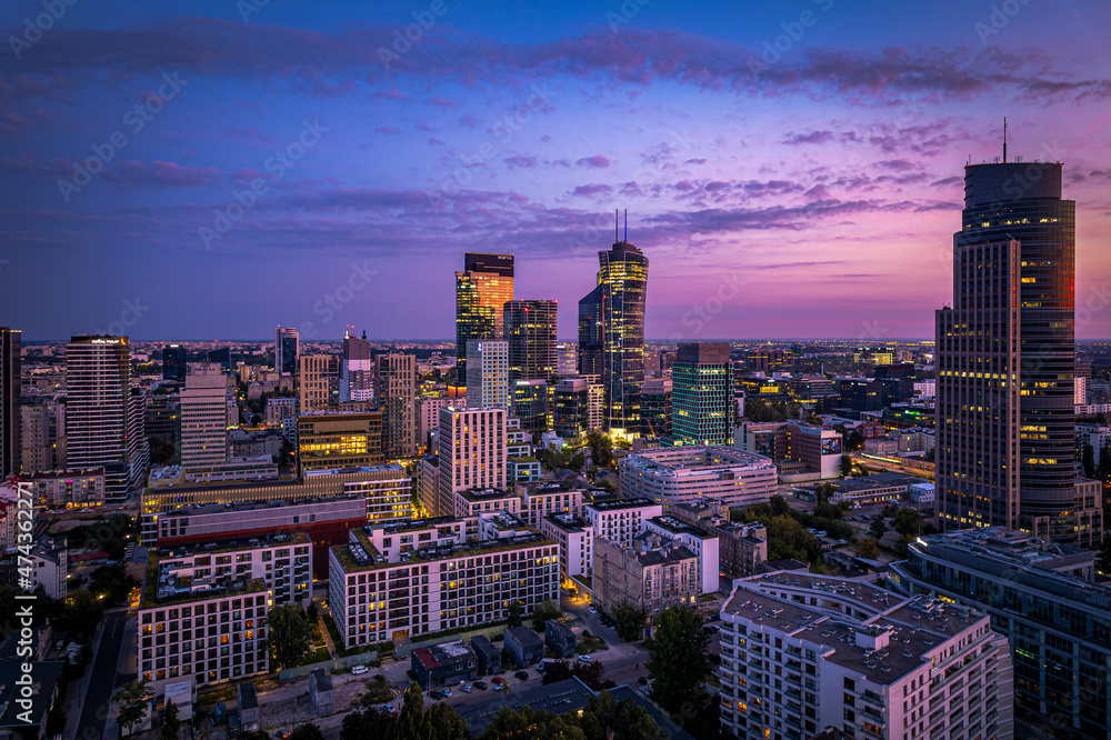 Warszawa - wieczorna Wola