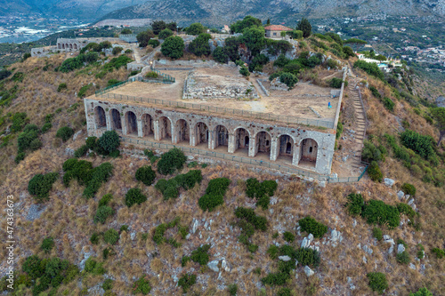 Quadro su tela Vista aerea del tempio di Giove Anxur a Terracina
