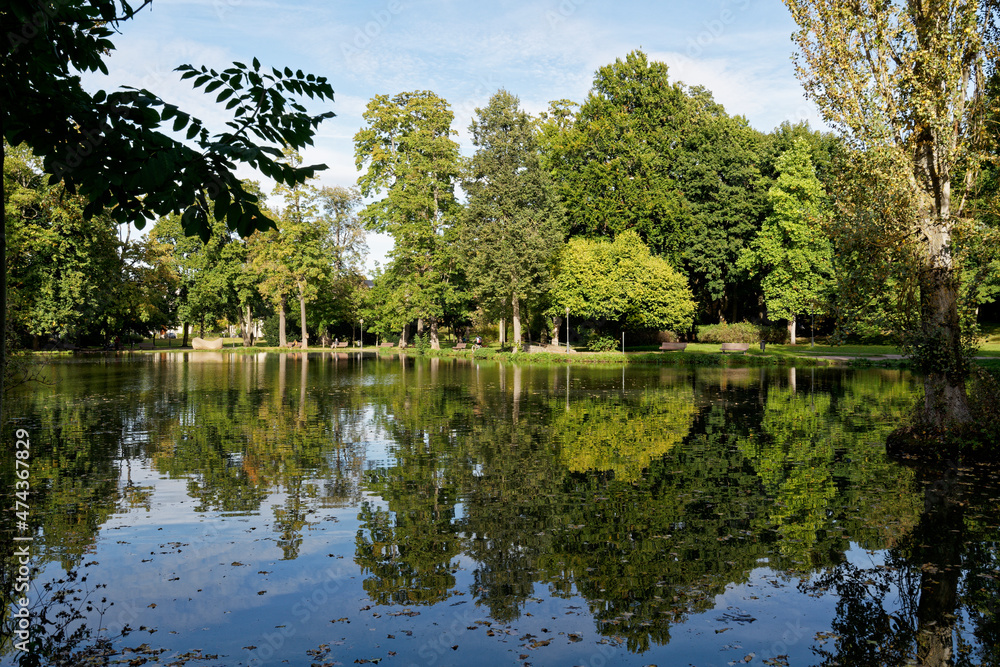Obraz premium Englischer Garten Meinigen, Landkreis Schmalkalden-Meiningen, Thüringen, Deutschland