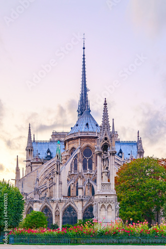 Notre Dame de Paris at twilight