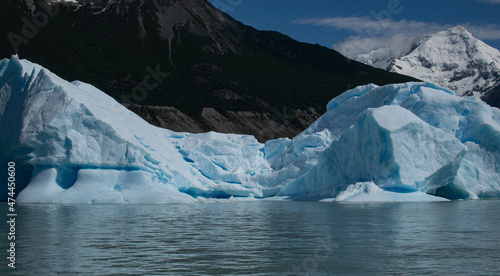 Icebergs everywhere.