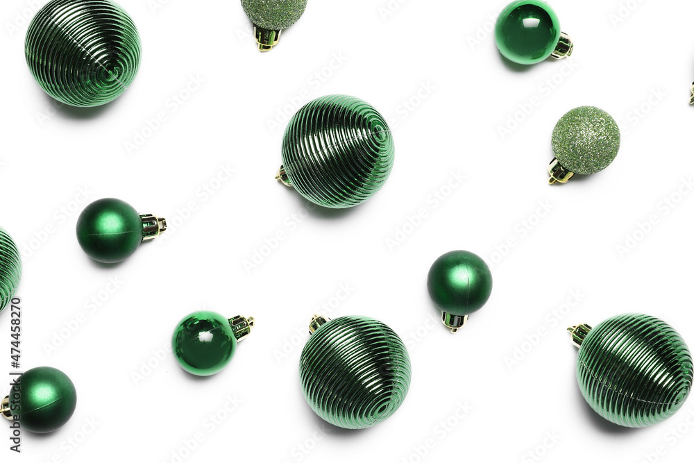 Fototapeta premium Green Christmas balls isolated on white background