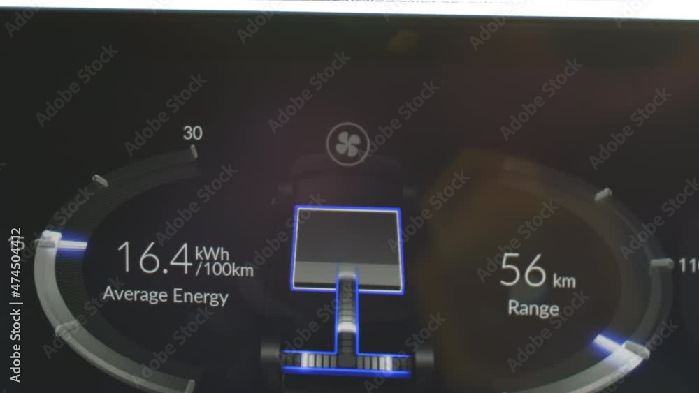 The energy flow screen shows the vehicle’s power flow, average energy consumption, range, and climate control system ON-OFF indicator. The energy flow screen shows the vehicle’s power flow, average energy consumption, range, and climate control system ON-OFF indicator.