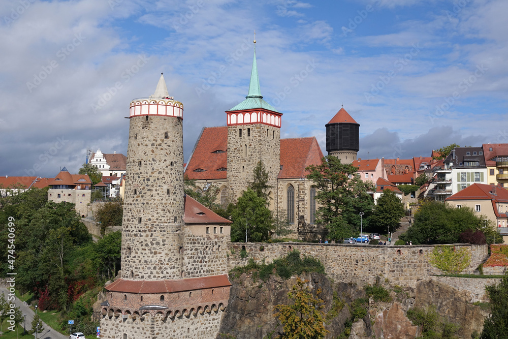 Fototapeta premium Alte Wasserkunst und Michaelskirche in Bautzen