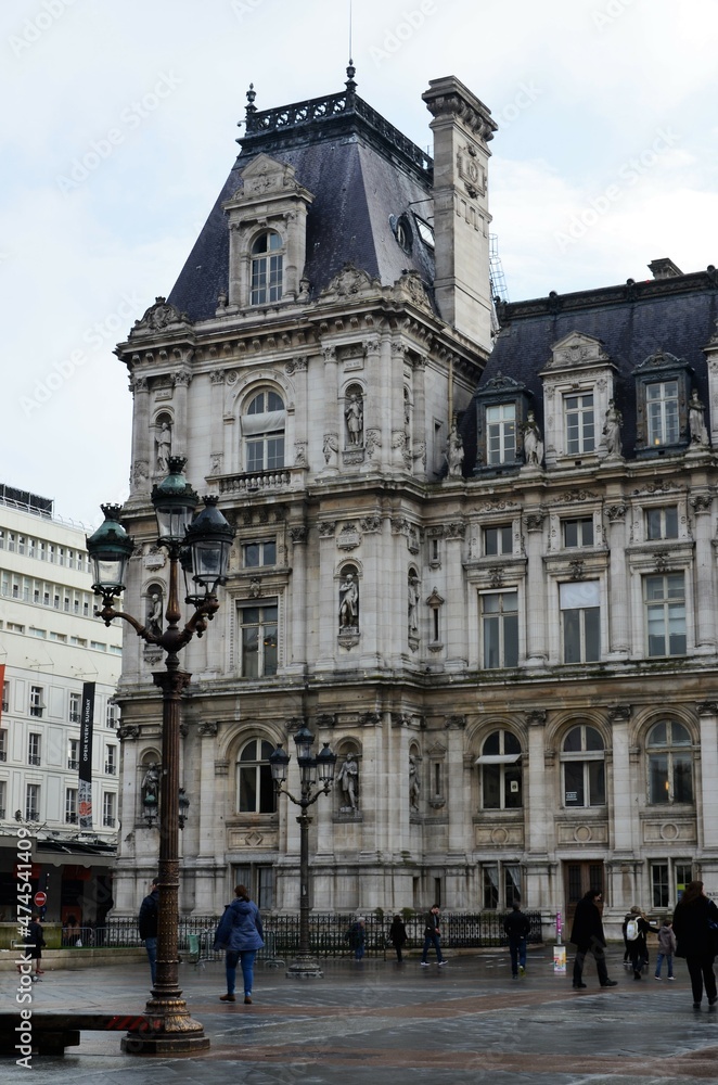 the facade of the city hall of Paris