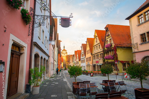 Fototapeta Naklejka Na Ścianę i Meble -  Germany, Rothenburg, fairy tale town, street, outdoor cafe