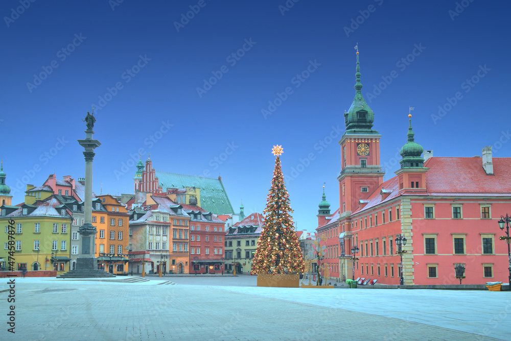 Fototapeta premium Castle Square and Christmas tree in Warsaw Old Town.