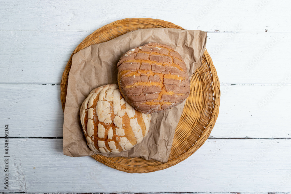 vita top of vanilla and chocolate shells. traditional mexican bread vita top of vanilla and chocolate shells. traditional mexican bread