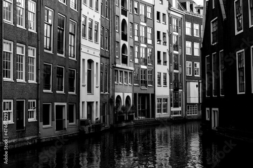 Canvas-taulu The Charming Canals of Amsterdam