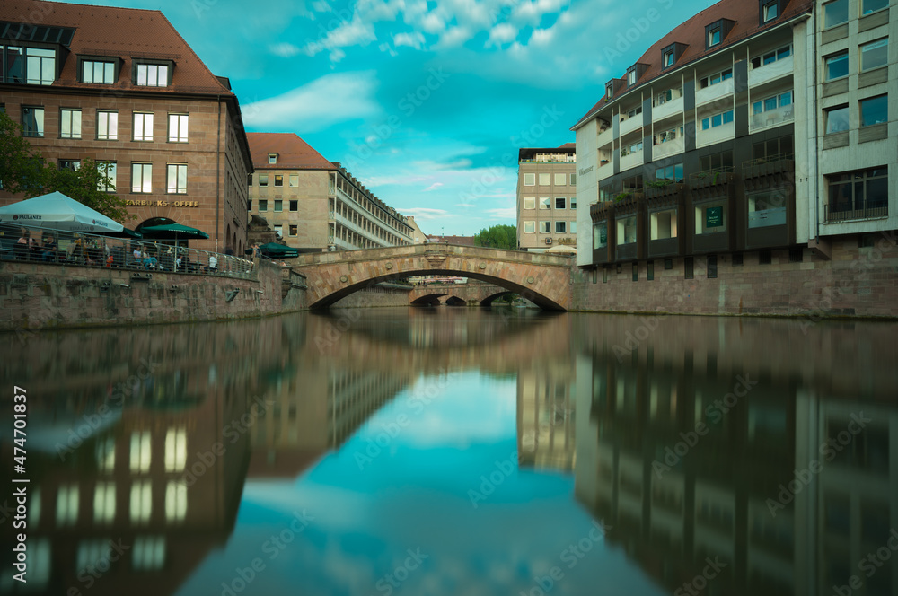 Brücke mit Spiegelung Nürnberg