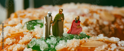 Stampa su Tela the three kings on a kings cake, web banner