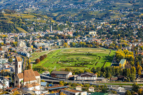 Foto Pfederennbahn Meran /  Ippodromo di Merano / Luftaufnahme
