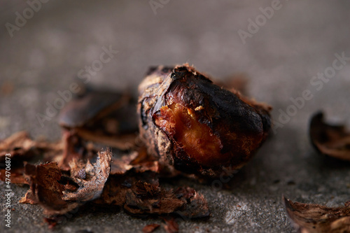 Fototapeta Naklejka Na Ścianę i Meble -  roasted chestnuts on the grill
