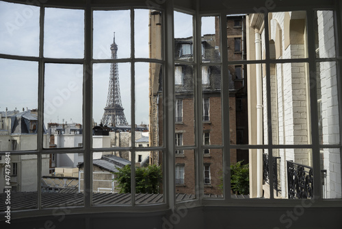 Véranda sur la tour Eiffel © Steeve