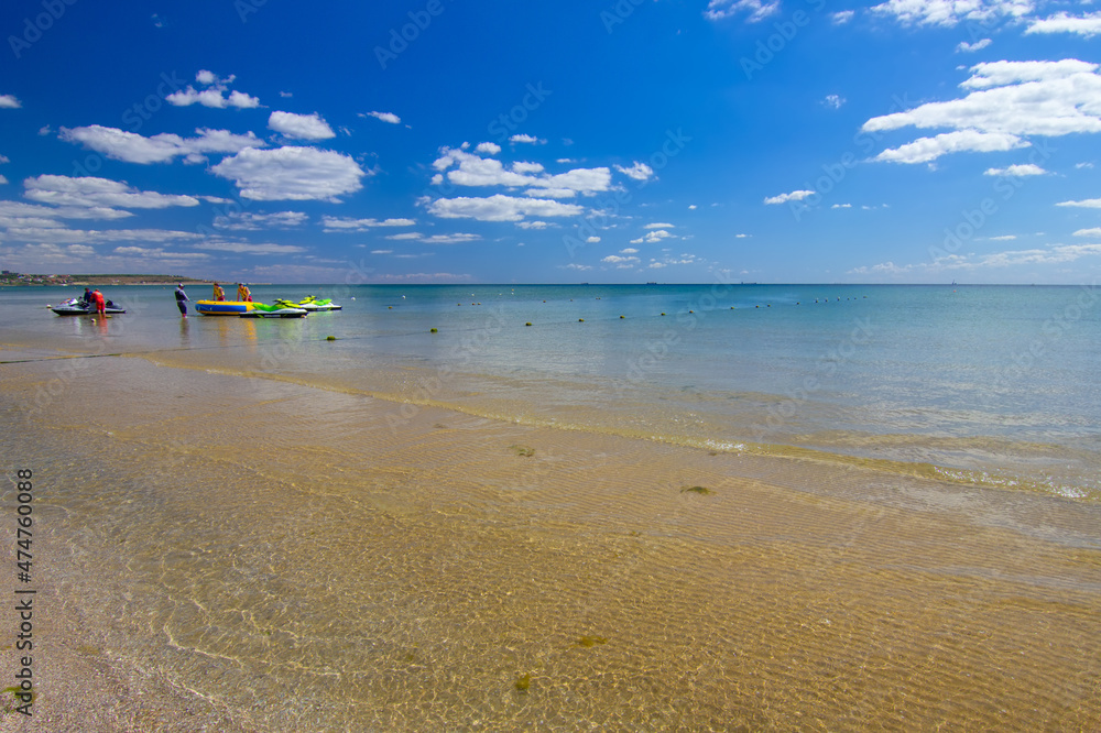 Obraz premium Summer sunny day at sea