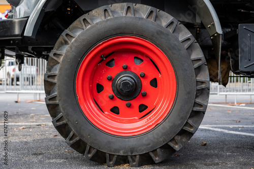 4x4 Wheel with Red Steely Rim
