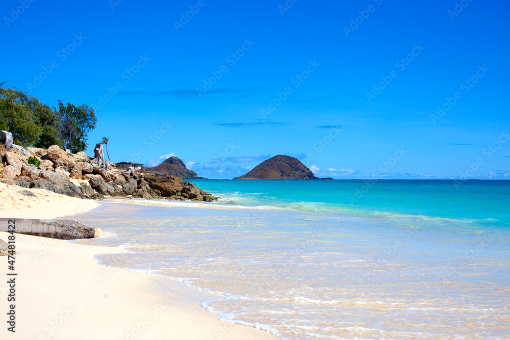lonely beach on the isle of Oahu in Hawaii