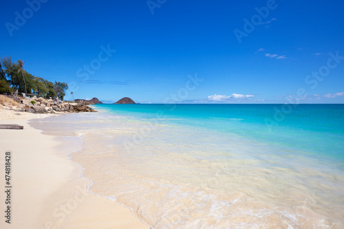 lonely beach on the isle of Oahu in Hawaii