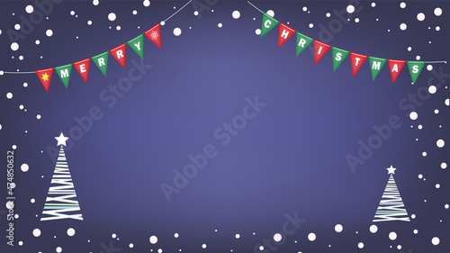 白い雪が降る夜の背景素材、Merry Christmasのフラッグガーランドとクリスマスツリー、中央が明るいグラデーション青背景