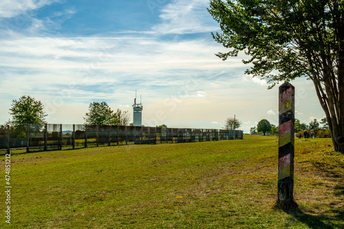 Spaziergang auf dem Kolonnenweg in der Nähe der Gedenkstätte Point Alpha am Tag der Deutschen Einheit - Thüringen - Hessen photo