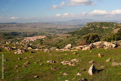 Veduta del paese di Siligo dal Monte Pelao photo